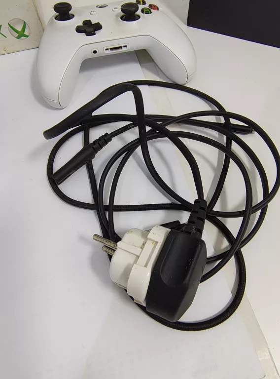 KONSOLA XBOX ONE S 1TB