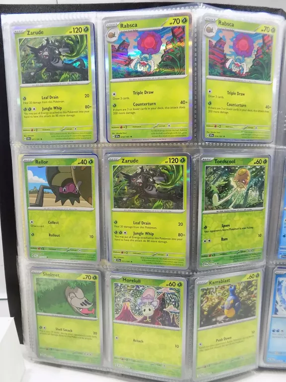 klaser-pokemonow-okolo-250-kart-pokemon-typ-130491-1