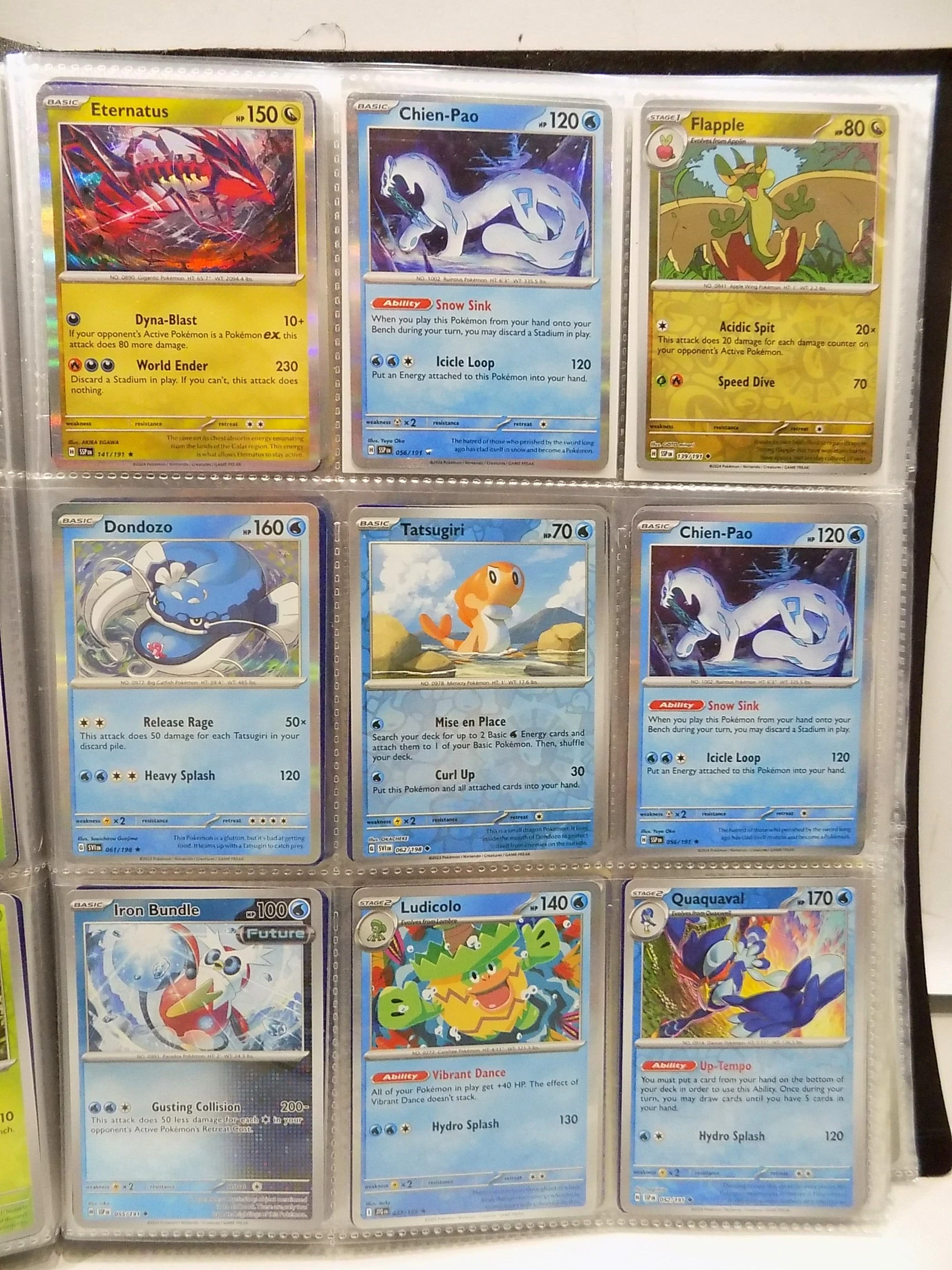 klaser-pokemonow-okolo-250-kart-pokemon-nazwa-poksy