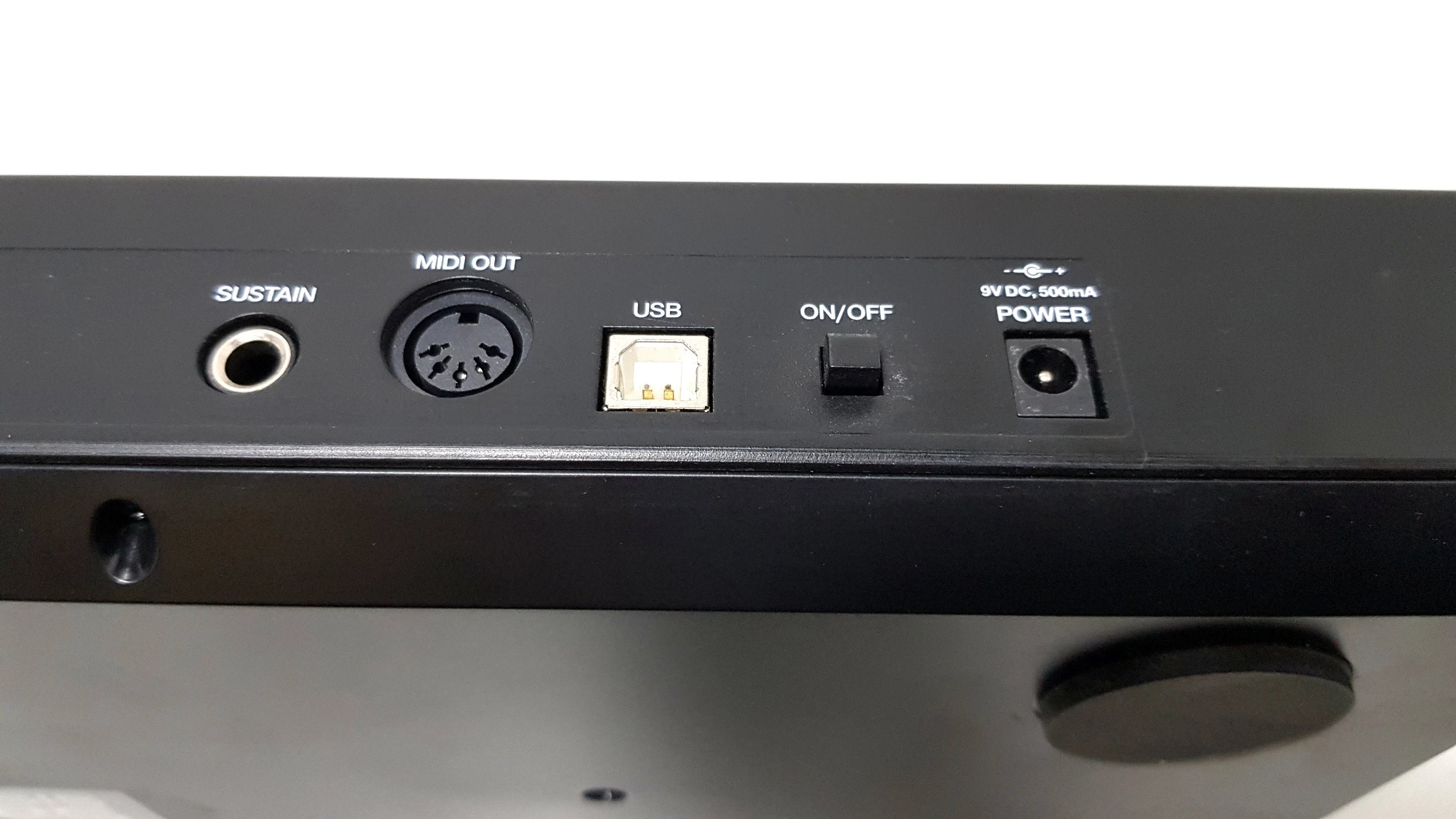 alesis-vi25-kontroler-midi-marka-248811-1948901