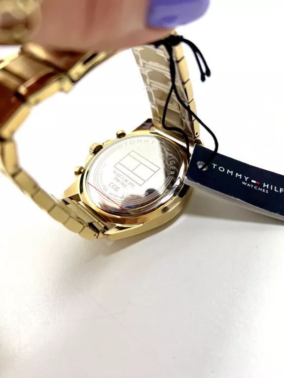 TOMMY HILFIGER 1710658 / METKA / PUDEŁKO