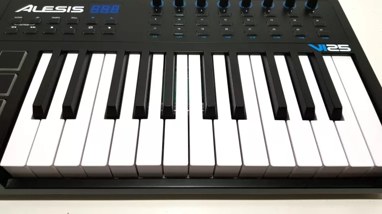 alesis-vi25-kontroler-midi-kod-producenta-alesis