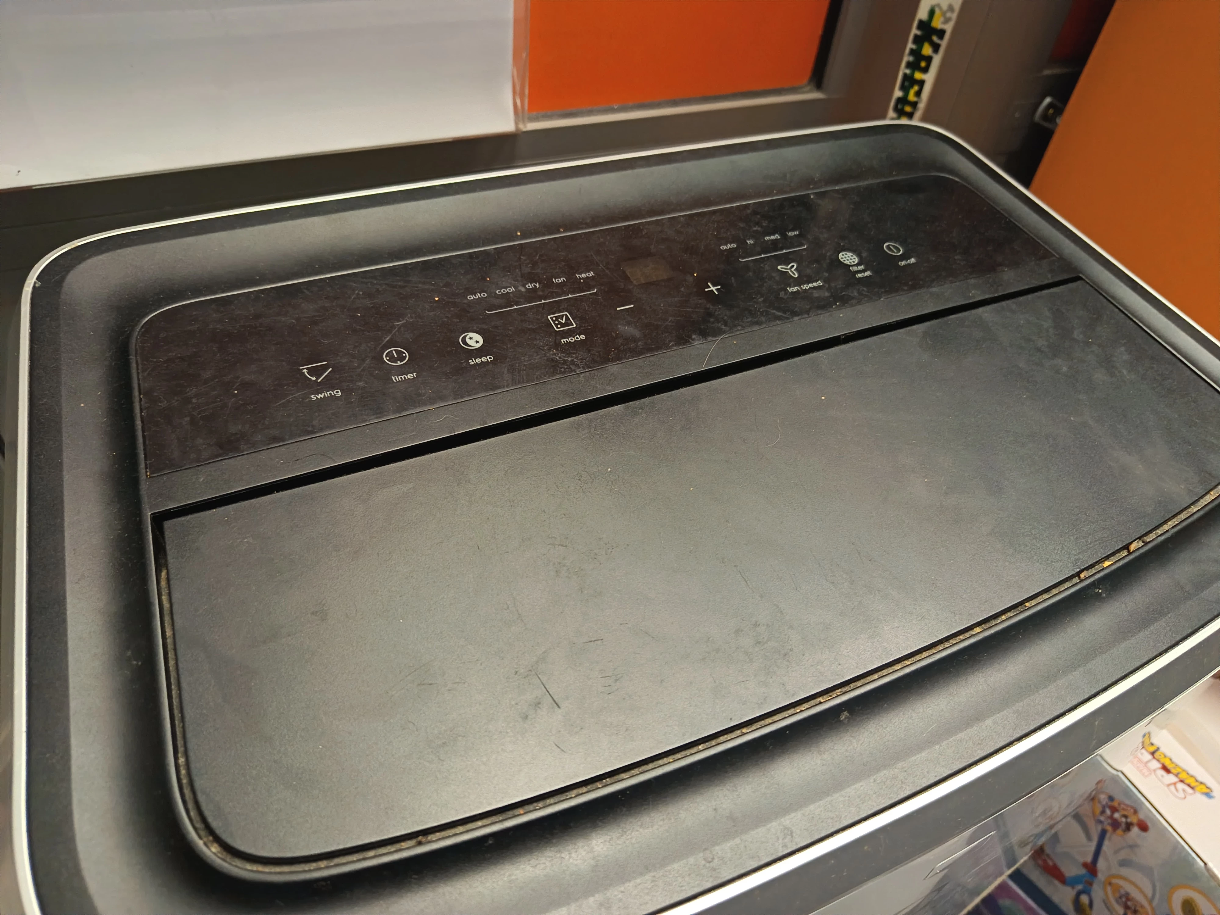 klimatyzator-przenosny-electrolux-chillflex-pro-3400-w-exp34u338hw-moc-340000