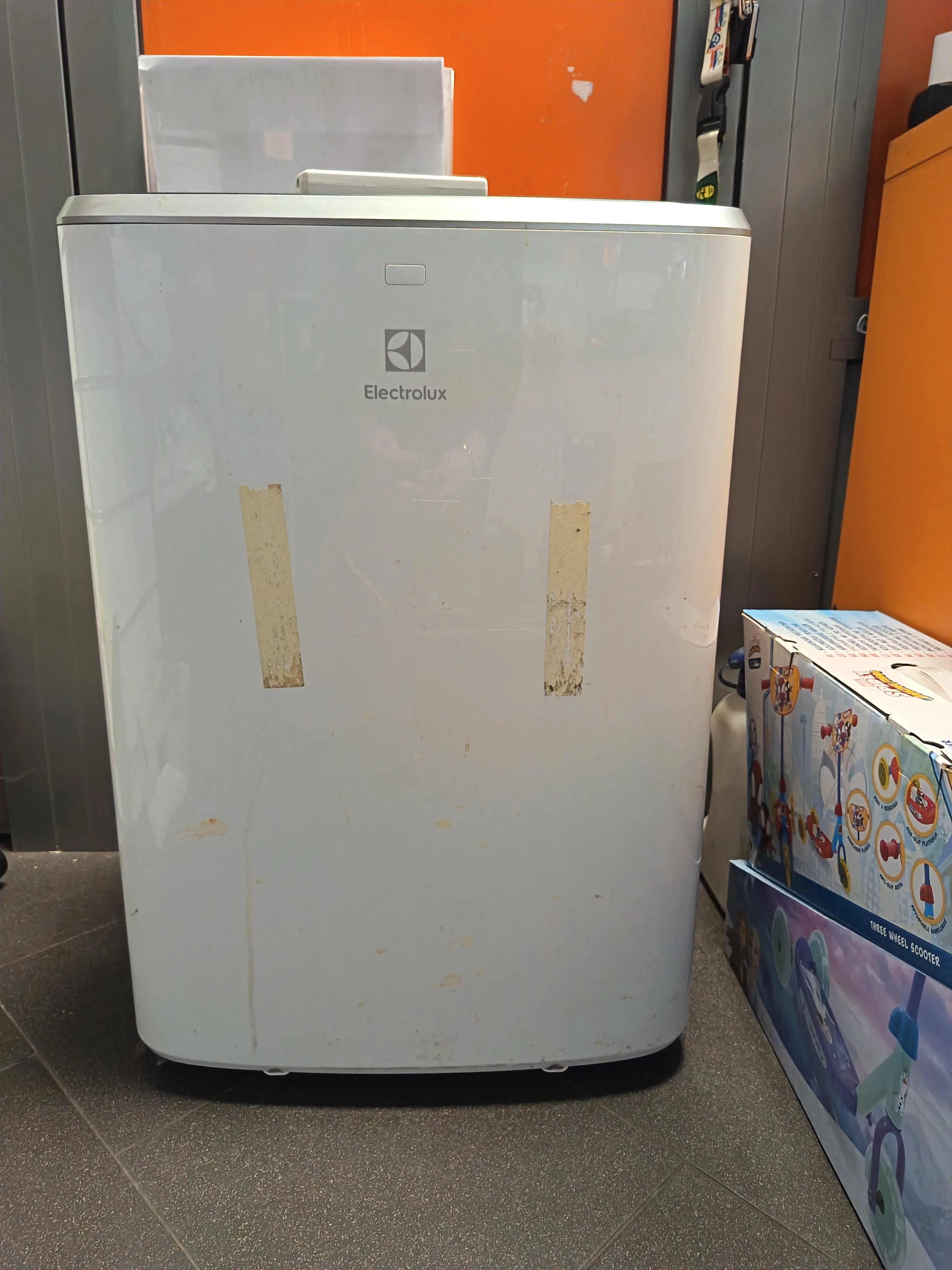 klimatyzator-przenosny-electrolux-chillflex-pro-3400-w-exp34u338hw-armii-krajowej-12-pyskowice