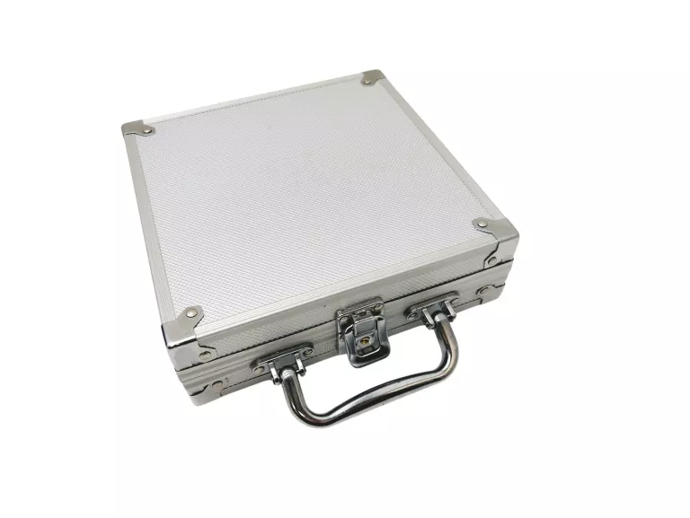 zestaw-do-pokera-go-active-walizka-100-zetonow-stan-11323-2