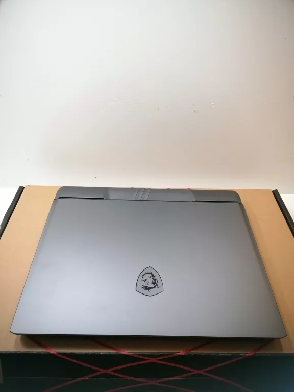 LAPTOP LAPTOP MSI VECTOR 16 HX AI A2XWHG-264