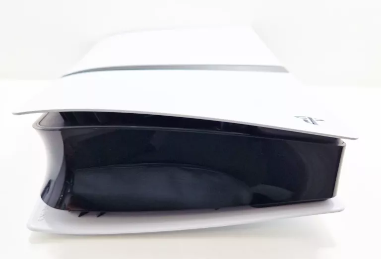 KONSOLA SONY PLAYSTATION PRO 5 CFI-7021 2TB