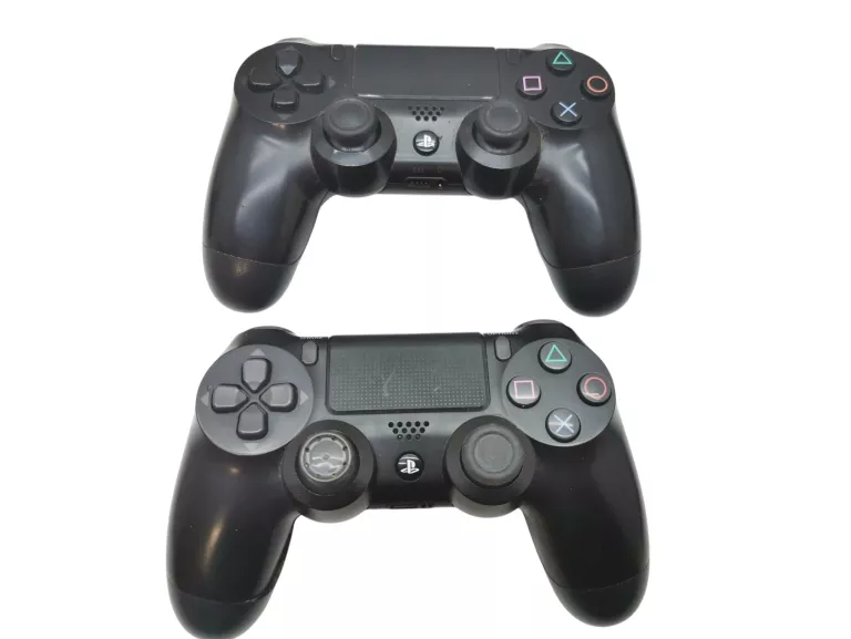 KONSOLA PS4 + 2 PADY + GRY