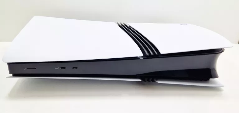 KONSOLA SONY PLAYSTATION PRO 5 CFI-7021 2TB