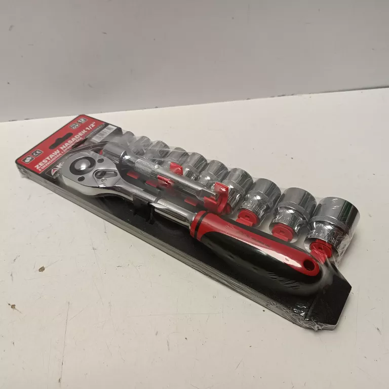 ZESTAW 1/2" NASADKI + GRZECHOTKA 12SZT. K2
