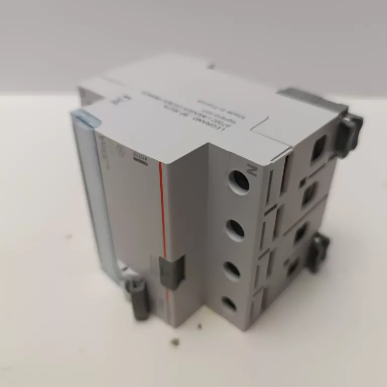 LEGRAND WYŁĄCZNIK RÓŻNICOWOPRĄDOWY 4P 25A 411707