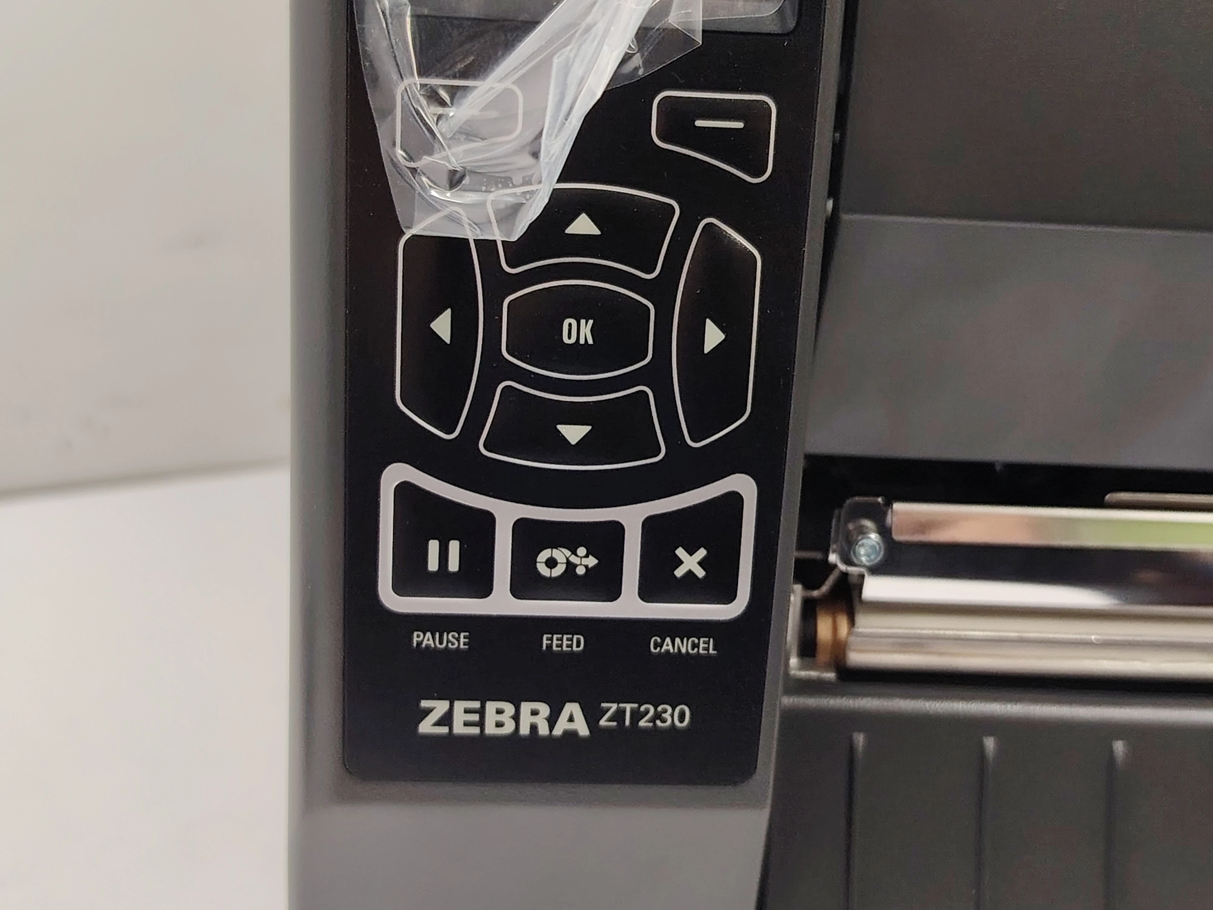 drukarka-etykiet-zebra-zt230-203dpi-usb-rs-lan-pud-maksymalna-rozdzielczosc-20300