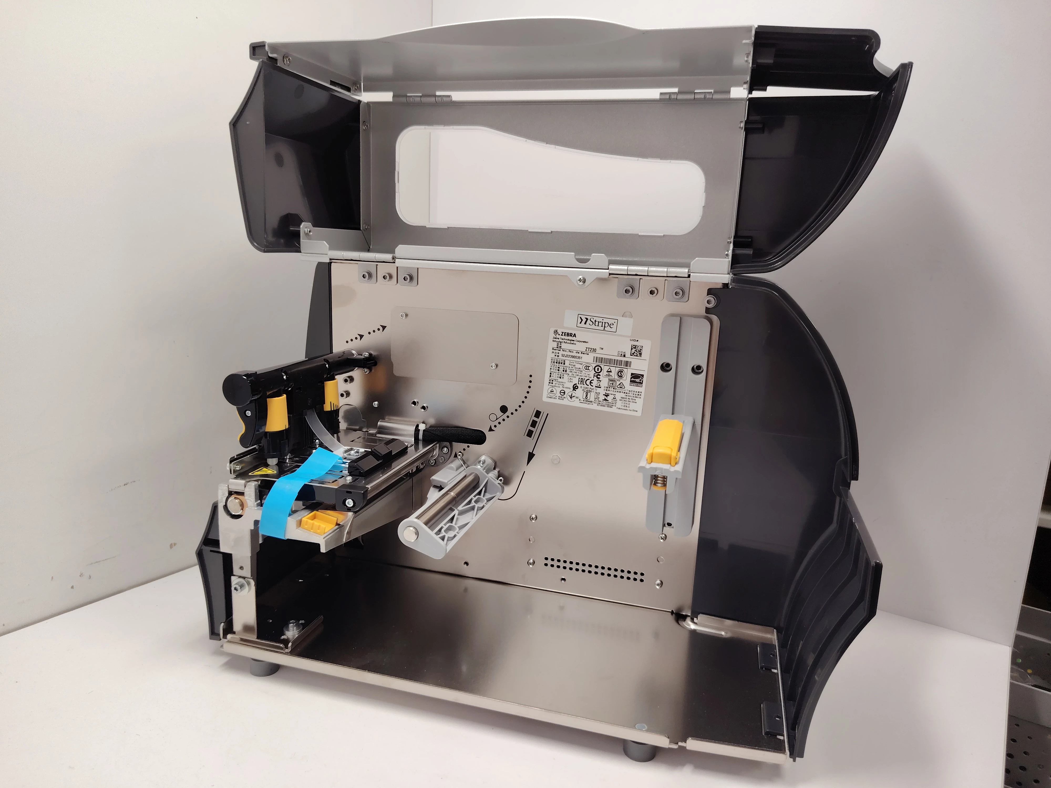 drukarka-etykiet-zebra-zt230-203dpi-usb-rs-lan-pud-stan-11323-2