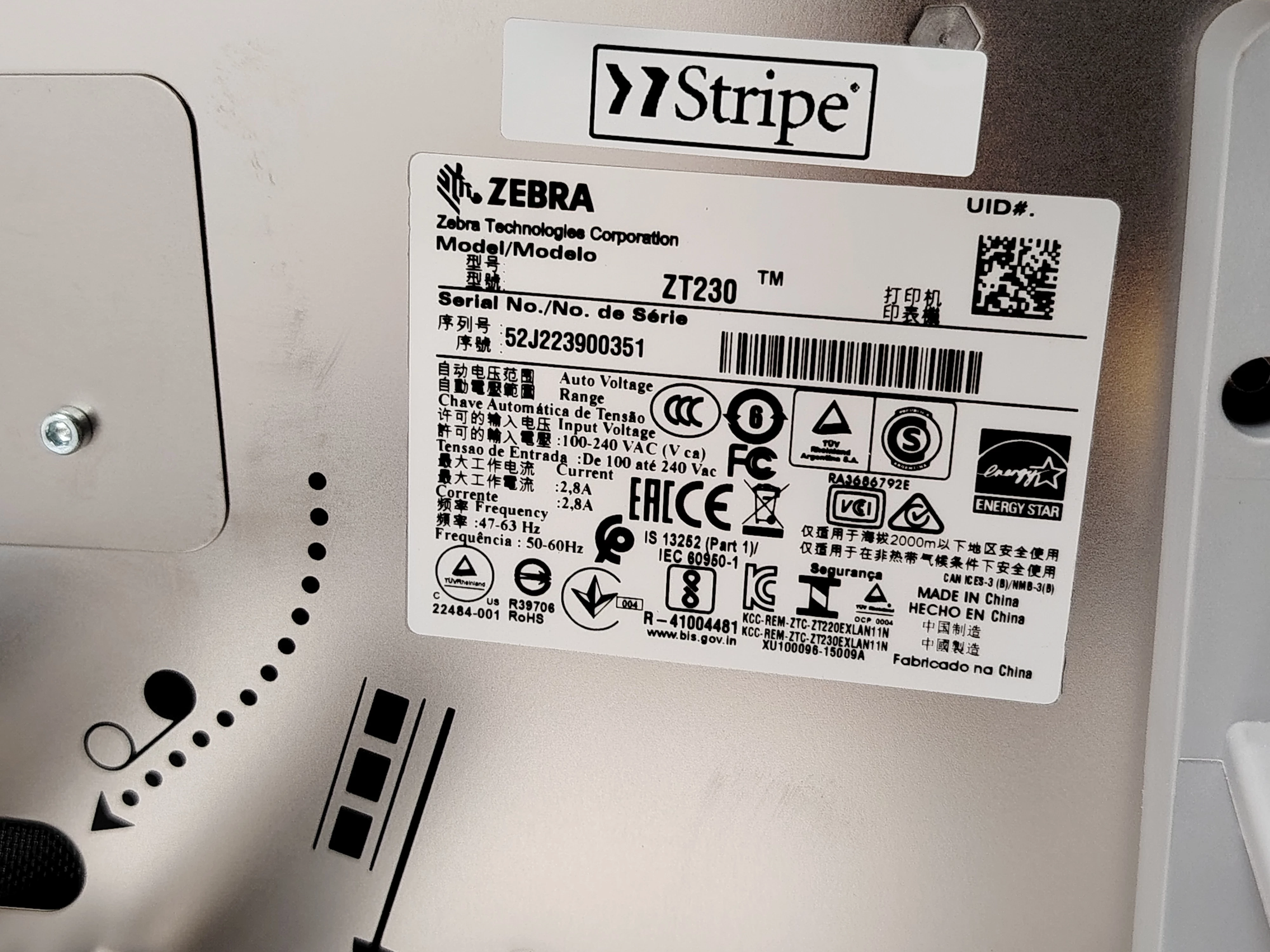 drukarka-etykiet-zebra-zt230-203dpi-usb-rs-lan-pud-kod-producenta-zt23042-t0e200fz