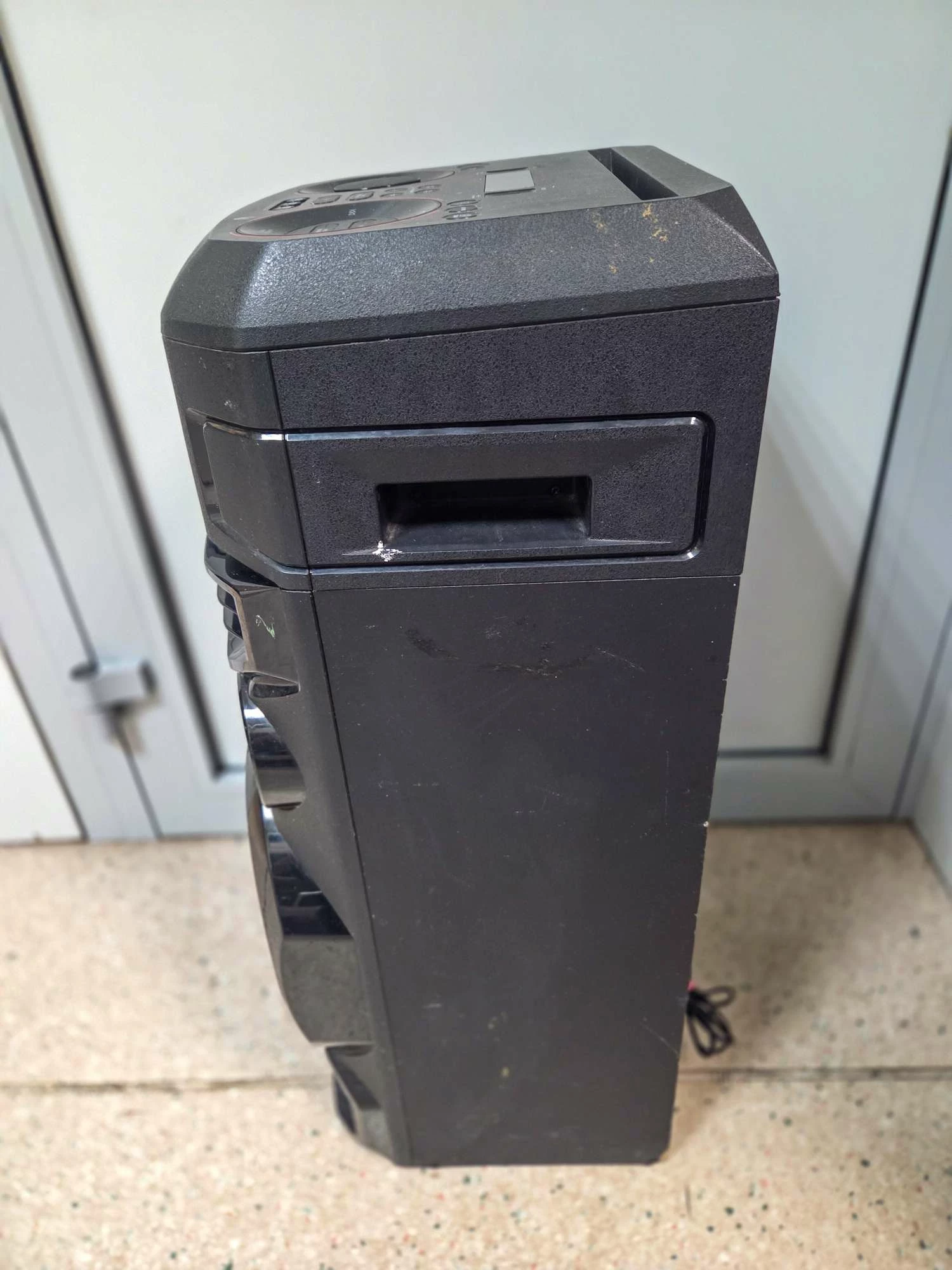 lg-xboom-rn7-glosnik-bluetooth-funkcje-221089-1