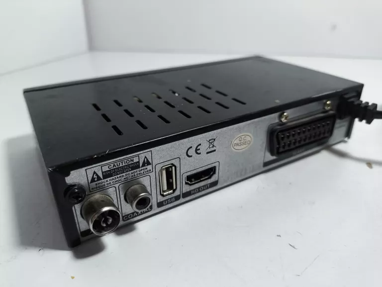 dekoder-dvbt-cabletech-urz0336g-antena-waga-produktu-045