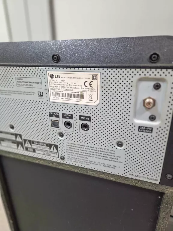 lg-xboom-rn7-glosnik-bluetooth-zasilanie-209202-1769410