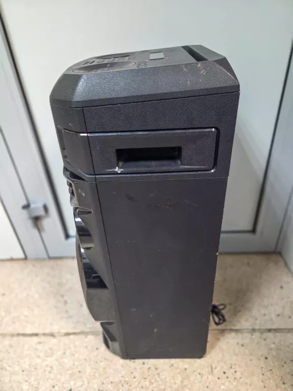 lg-xboom-rn7-glosnik-bluetooth-funkcje-221089-1