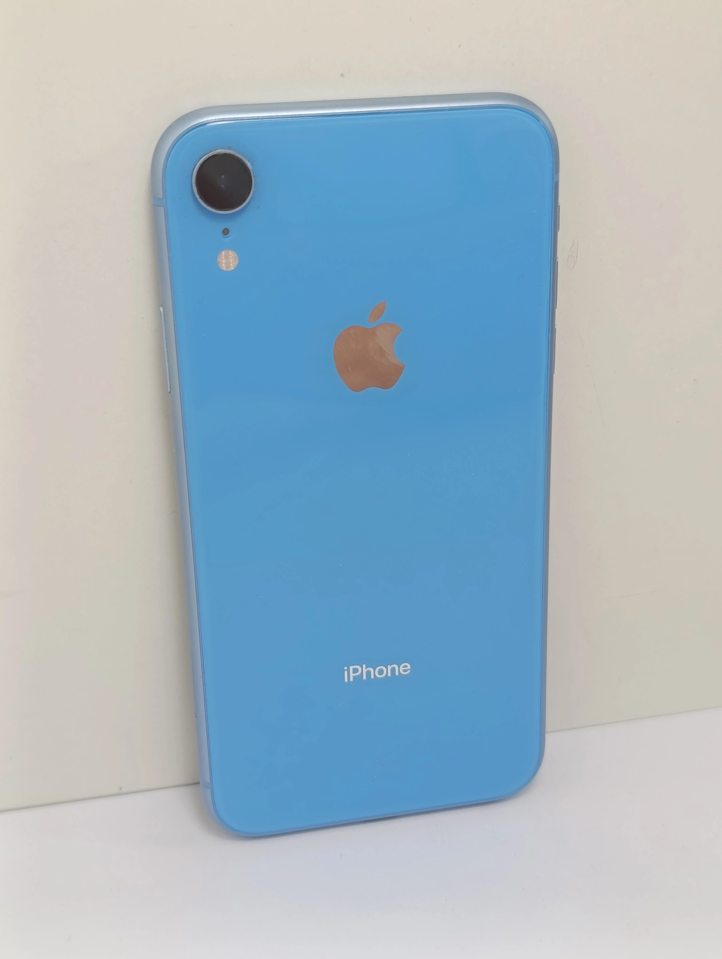 telefon-iphone-xr-wbudowana-pamiec-202869-214193