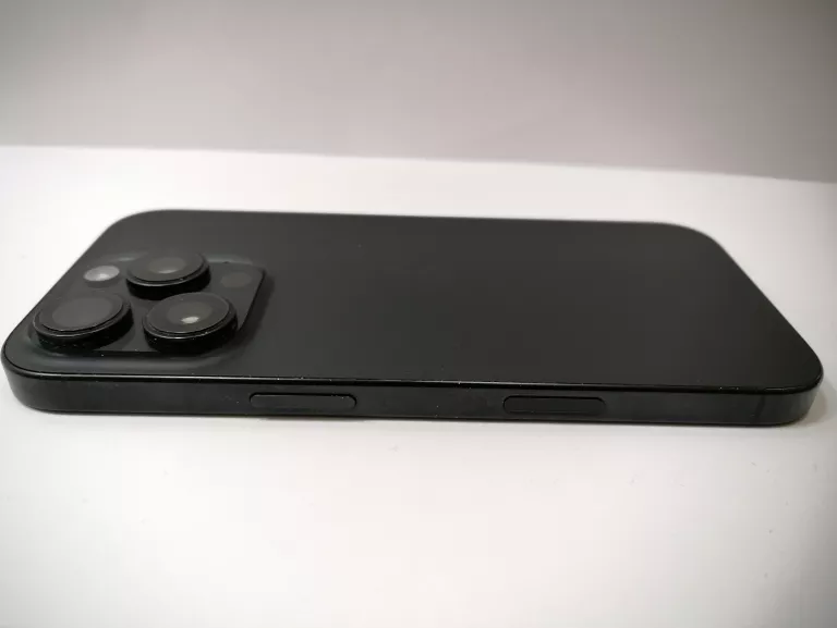 telefon-iphone-16-pro-128gb-100-przekatna-ekranu-630