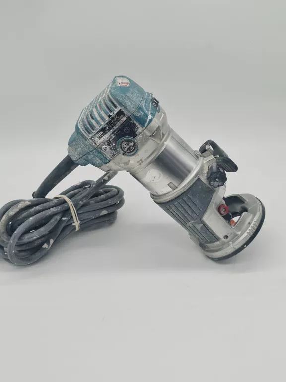 frezarka-gornowrzecionowa-makita-710w-rt0700c-stan-11323-2