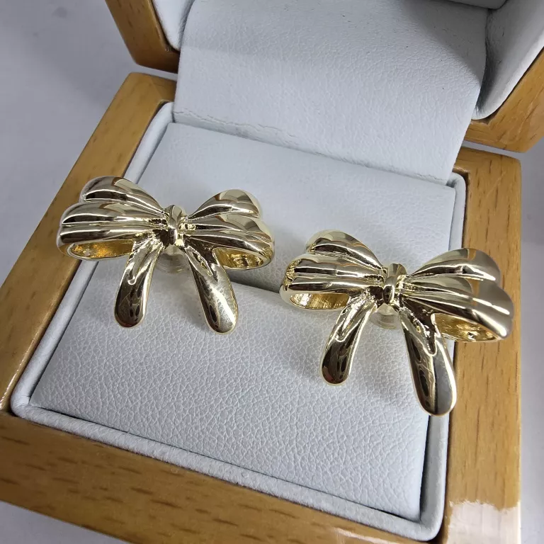 KOLCZYKI ZE STALI KOKARDKI