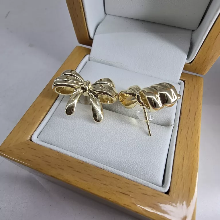 KOLCZYKI ZE STALI KOKARDKI