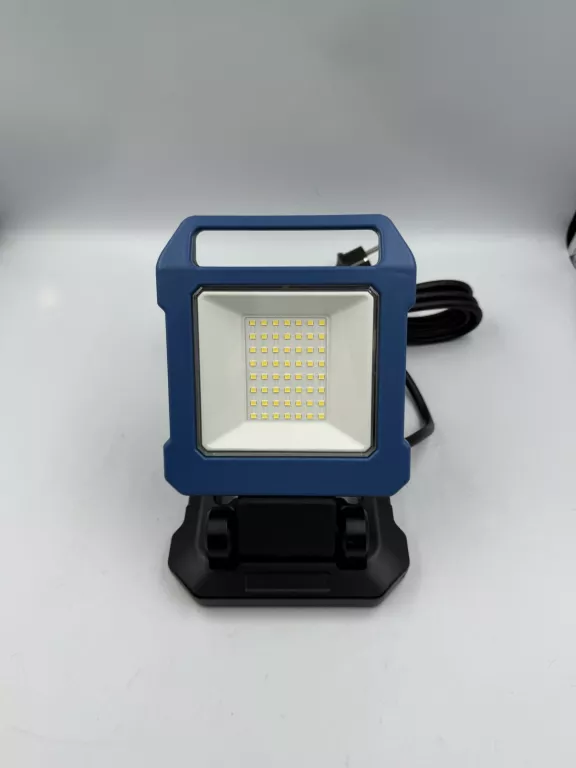 NAŚWIETLACZ LED PRZENOŚNY 20W IP54 6400K LEDSYSTEMS 2000 LM