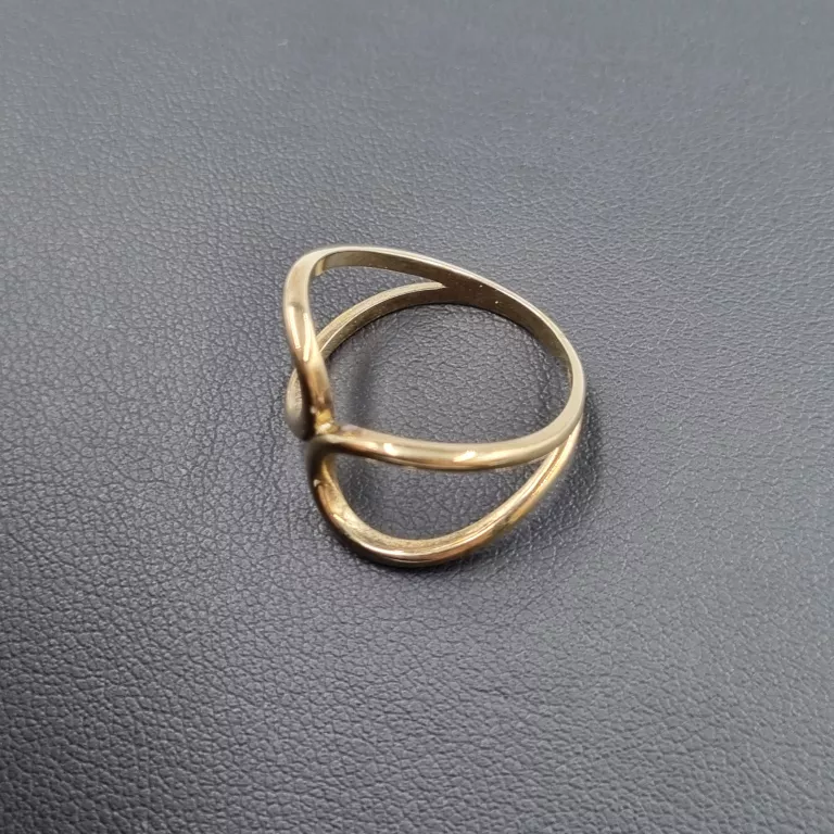 piekny-zloty-pierscionek-proba-333-224g-r14-material-15835-2