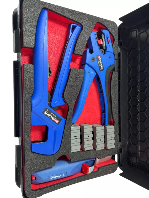 819810-zestaw-szczypce-82141-i-793936-4-matryce-1-sciagacz-izolacji-facom-ean-gtin-3662424067570