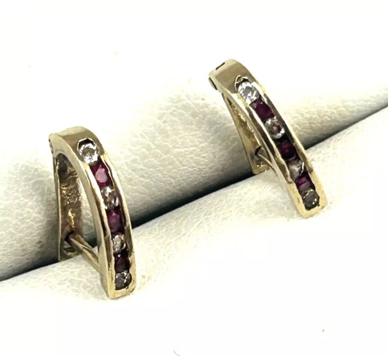 ZŁOTE KOLCZYKI CZERWONE CYRKONIE 0,96G PR333