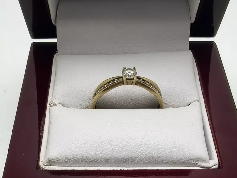 WYRÓB JUBILERSKI UŻYWANY PIERŚCIONEK