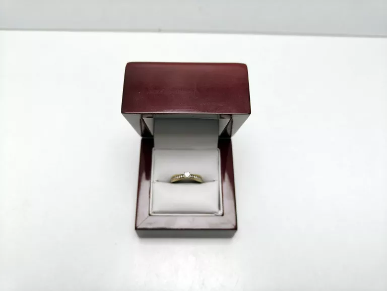 WYRÓB JUBILERSKI UŻYWANY PIERŚCIONEK