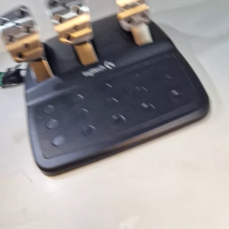 KIEROWNICA LOGITECH G29 DRIVING FORCE PC PS5 PS3 PS4