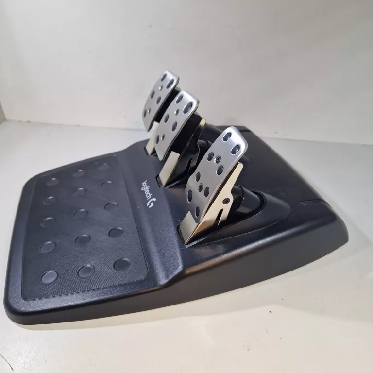 kierownica-logitech-g29-driving-force-pc-ps5-ps3-ps4-waga-produktu-z-opakowaniem-jednostkowym-7400