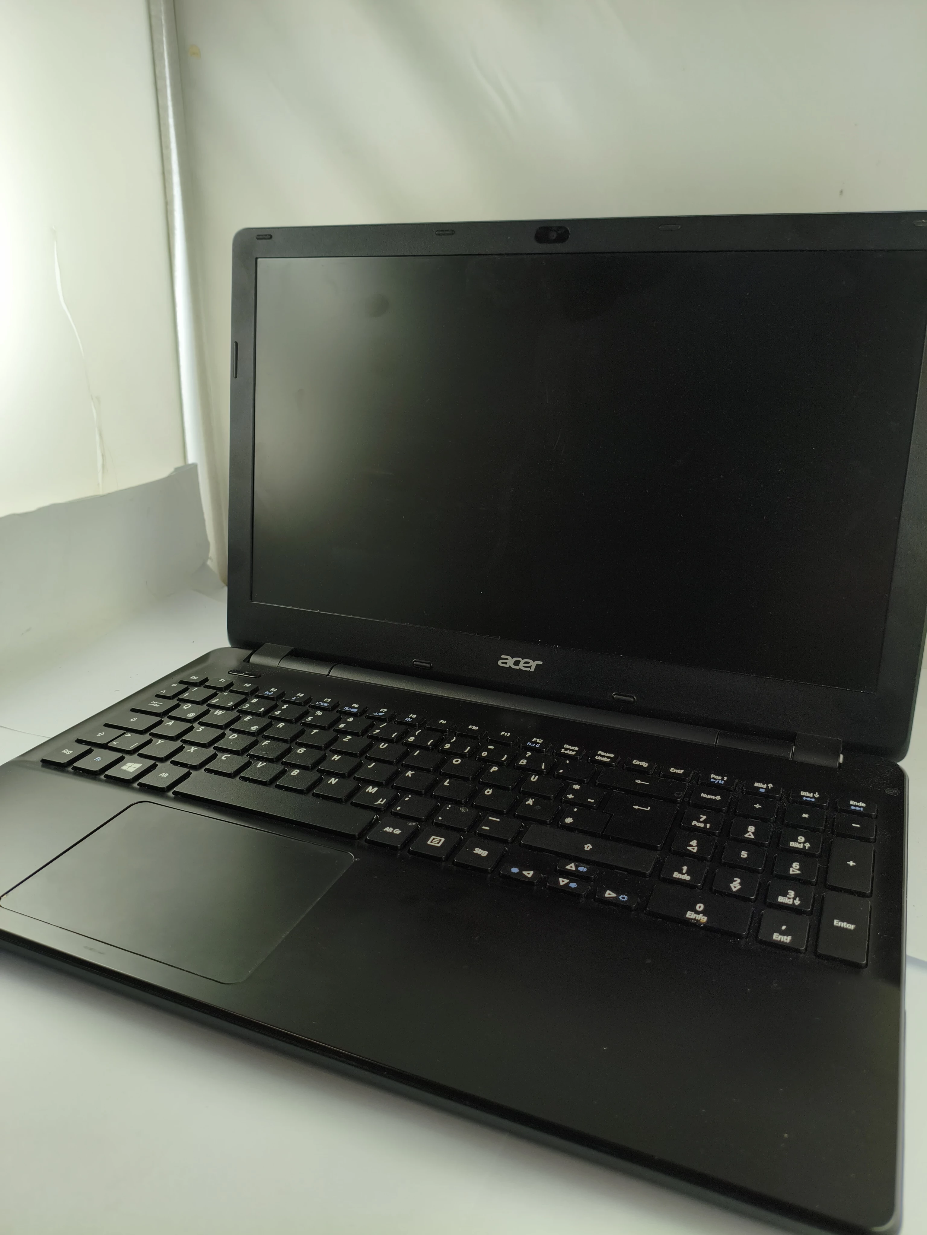 laptop-acer-aspire-e5-511-4-ram-466-dysk-intel-pentium-ladowarka-ean-gtin-4713147395149