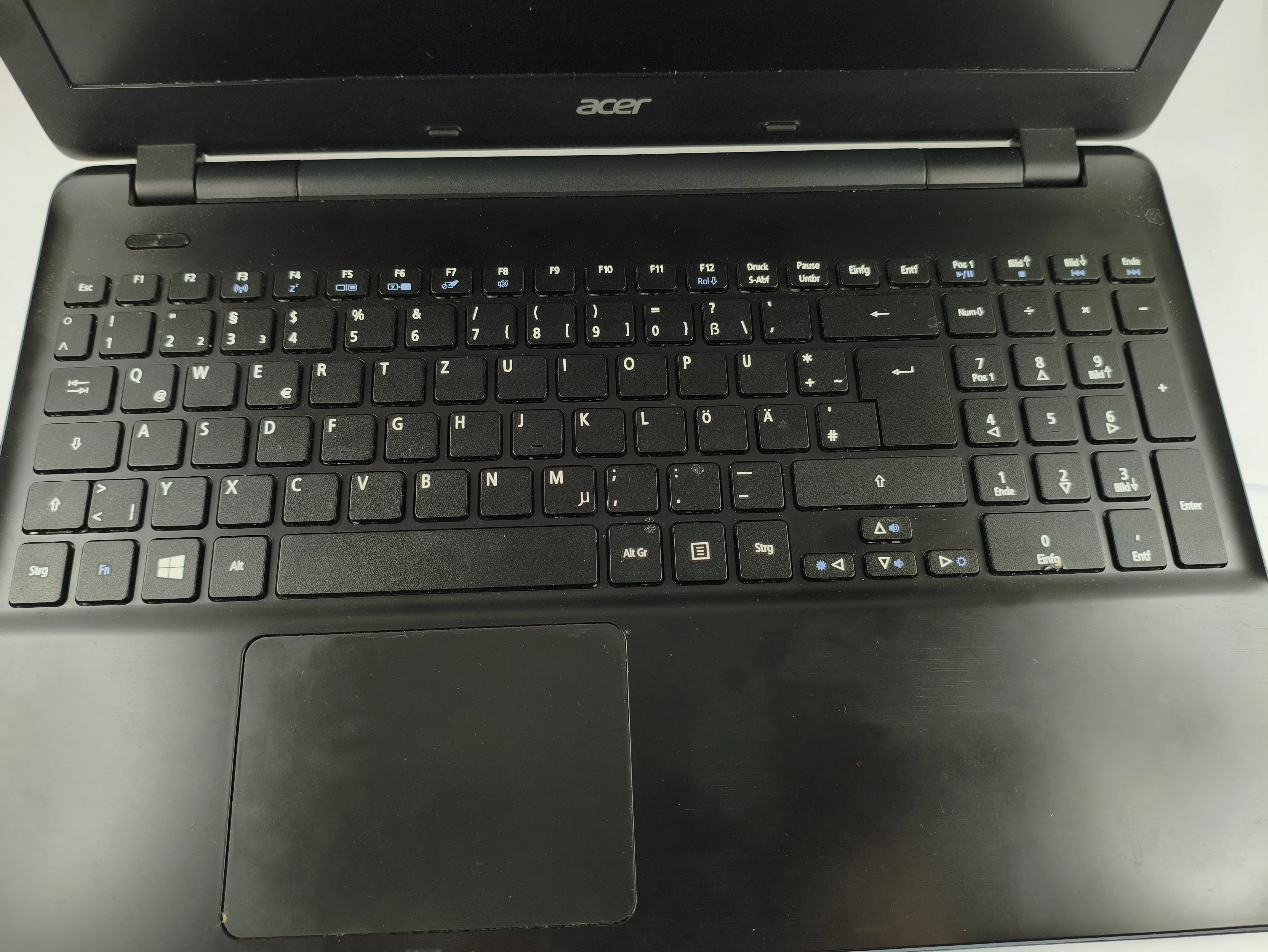 laptop-acer-aspire-e5-511-4-ram-466-dysk-intel-pentium-ladowarka-stan-11323-2