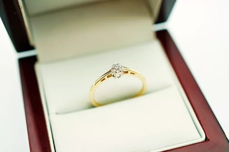 zloty-pierscionek-z-siedmioma-brylantami-pr585-14k-r14-148g-glogowska-160-poznan