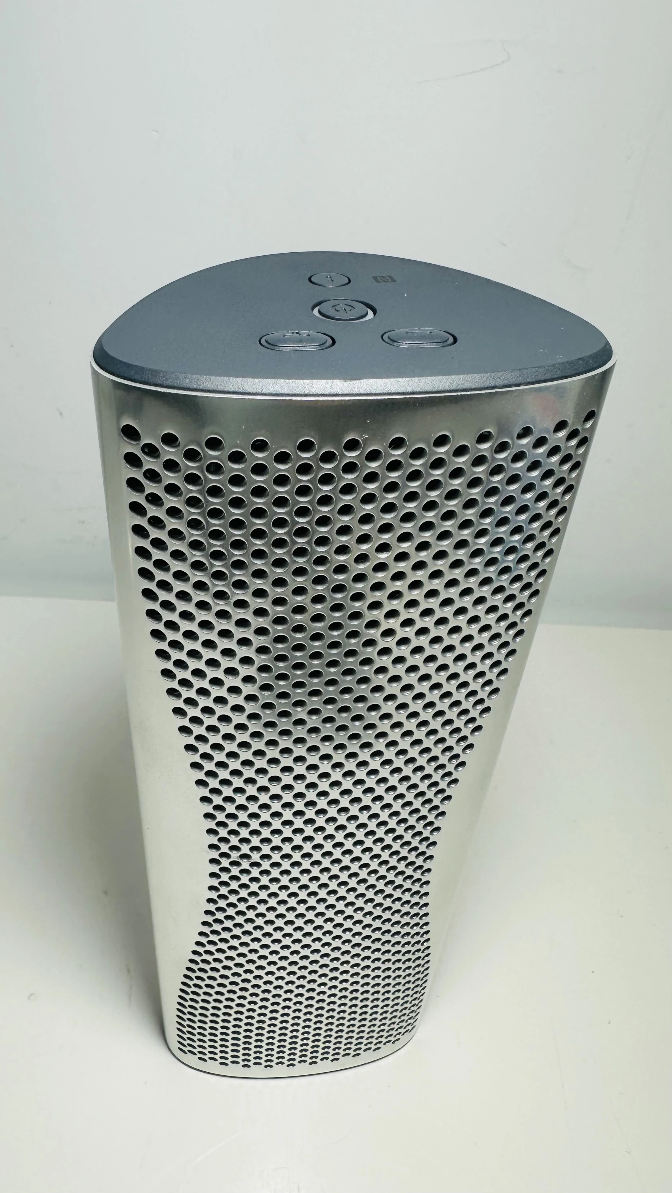 glosnik-przenosny-kef-muo-metal-warto-okazja-moc-40