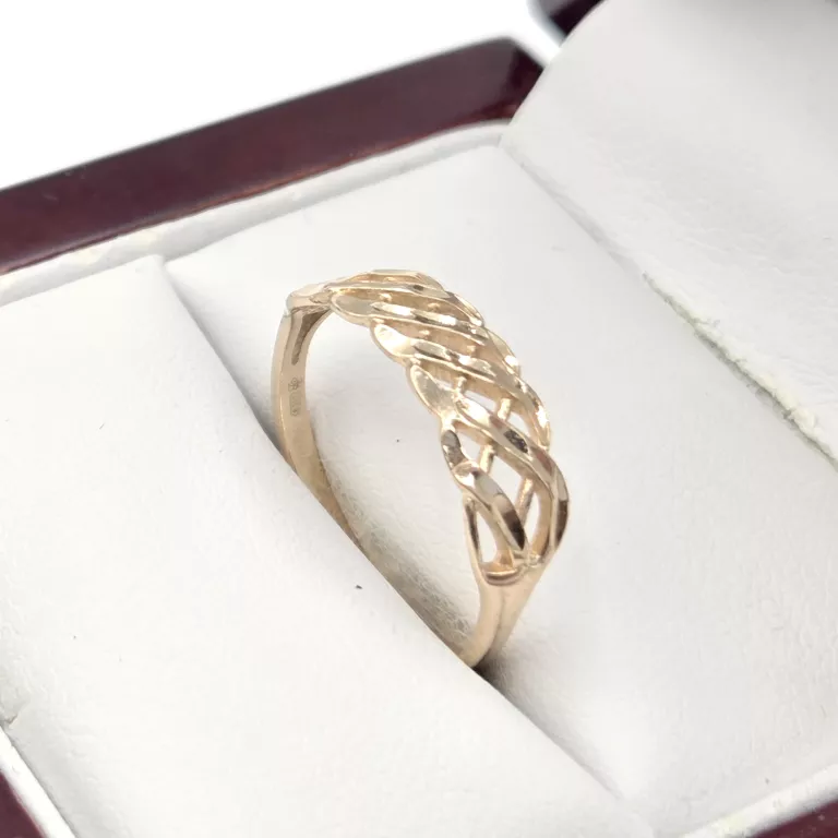 ZŁOTY PIERŚCIONEK 585 1,52G R17