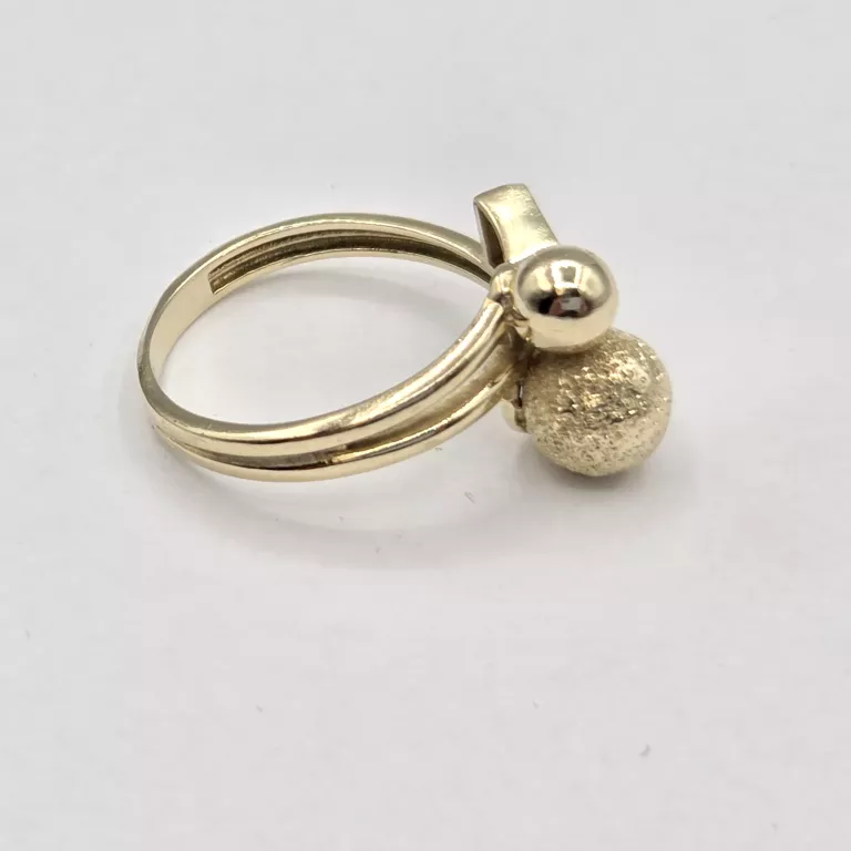 ZŁOTY PIERŚCIONEK 585 2,96G R18