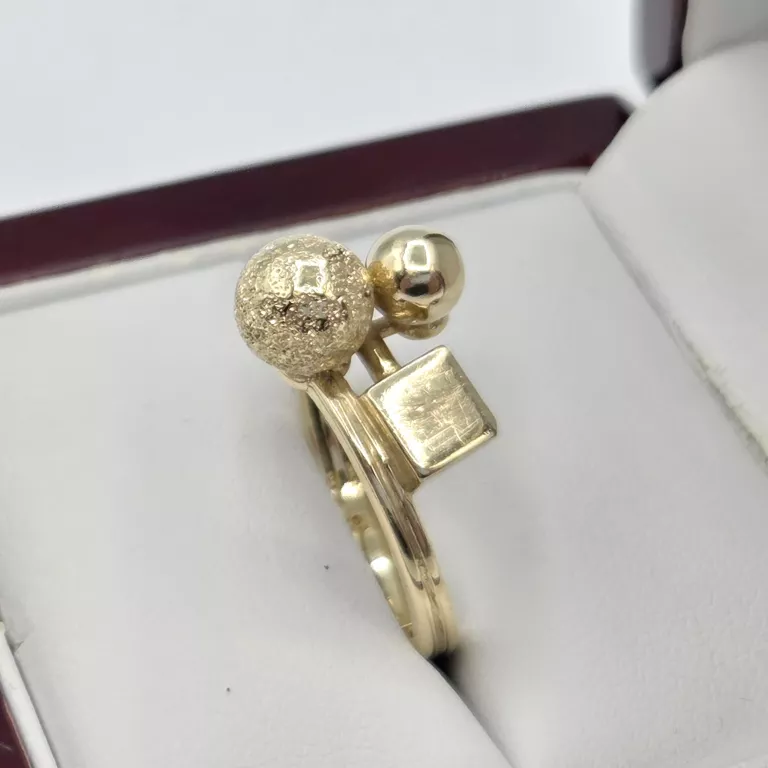 ZŁOTY PIERŚCIONEK 585 2,96G R18