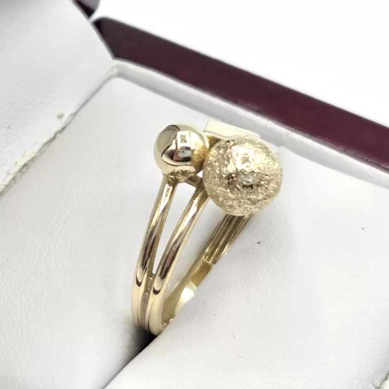 ZŁOTY PIERŚCIONEK 585 2,96G R18