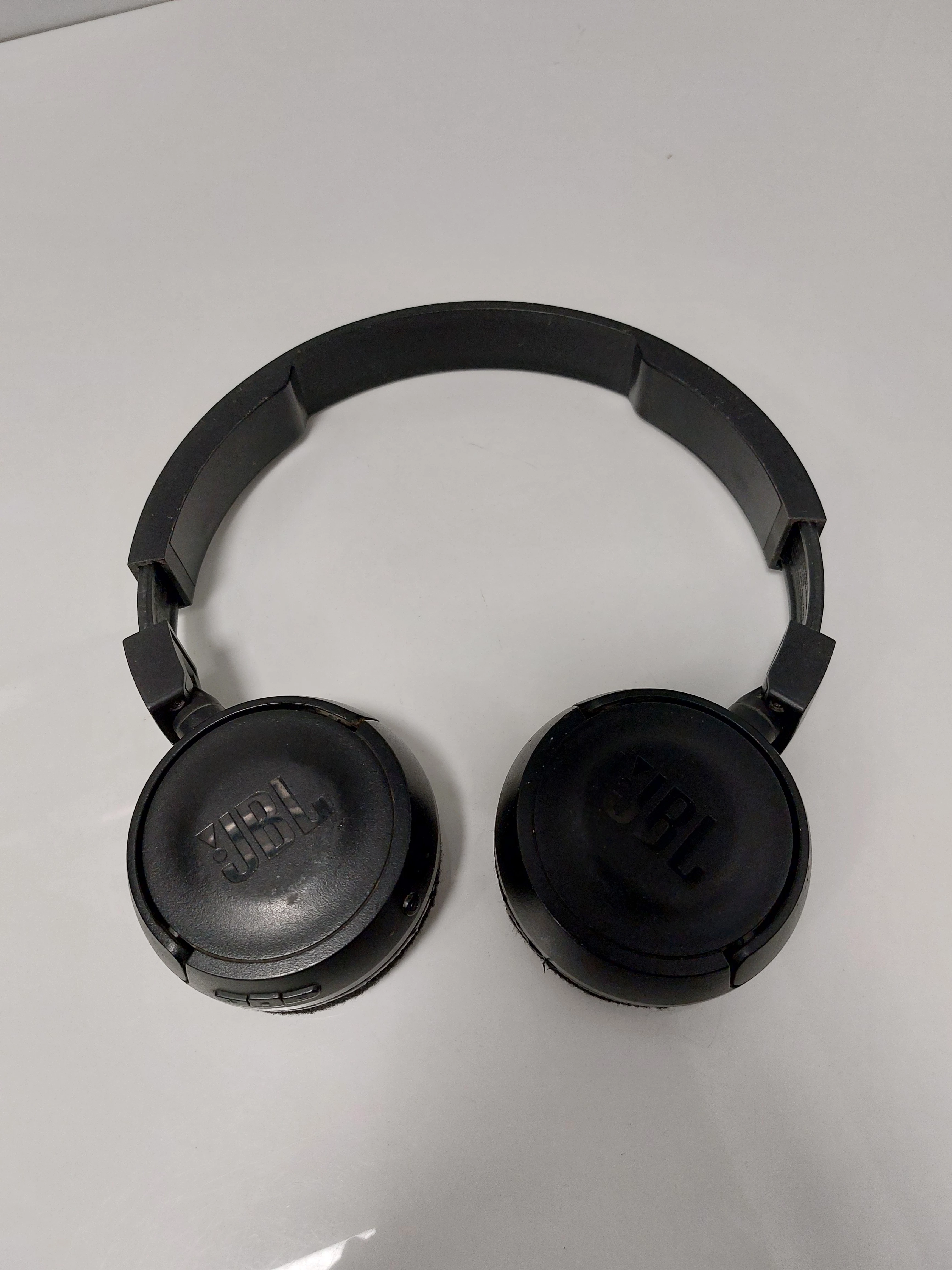 sluchawki-nauszne-jbl-t460bt-kurniki-6-krakow