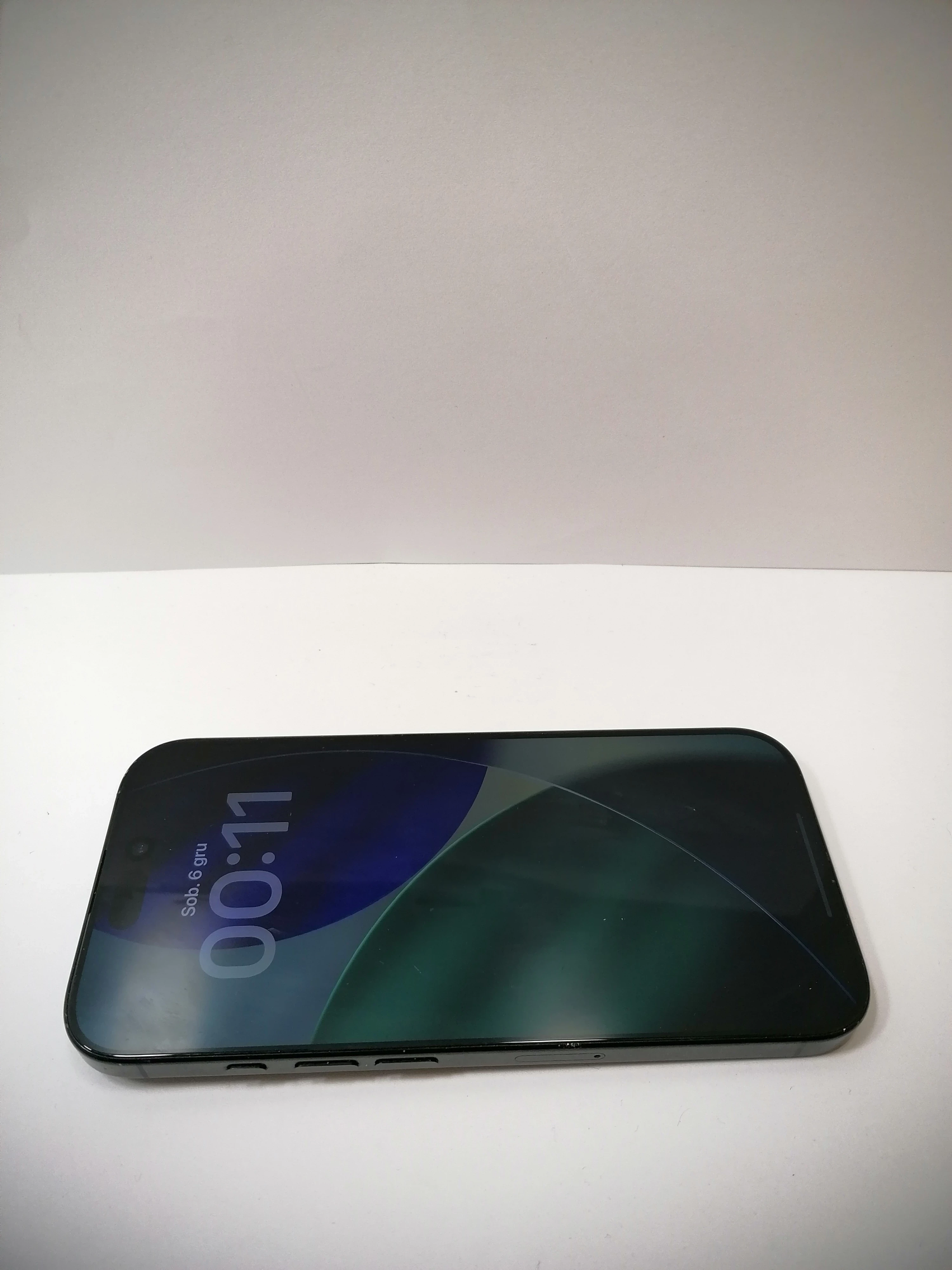 telefon-iphone-16-pro-128gb-100-kod-producenta-mynf3hxa