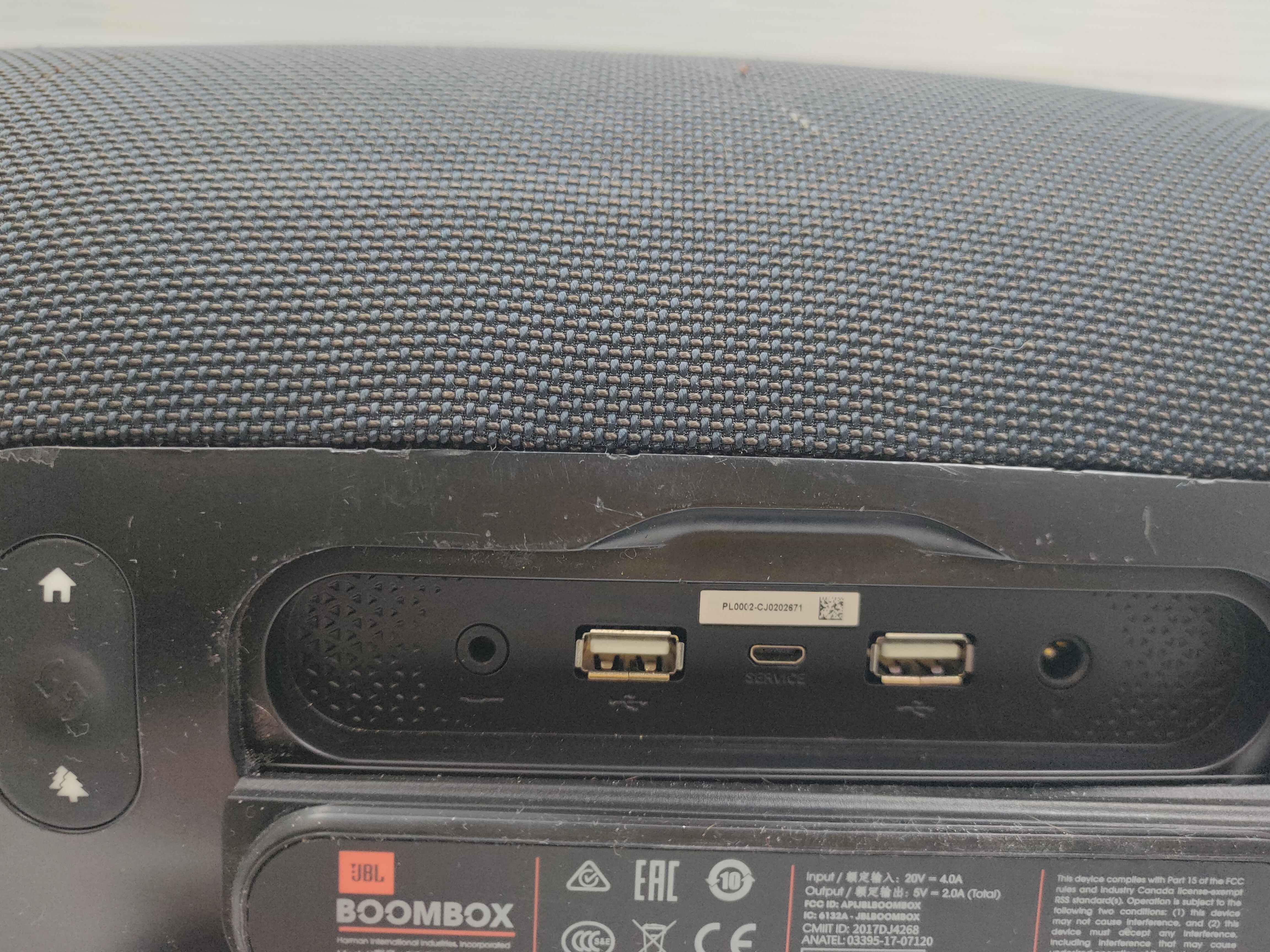 glosnik-jbl-boombox-ladowarka-moc-8000