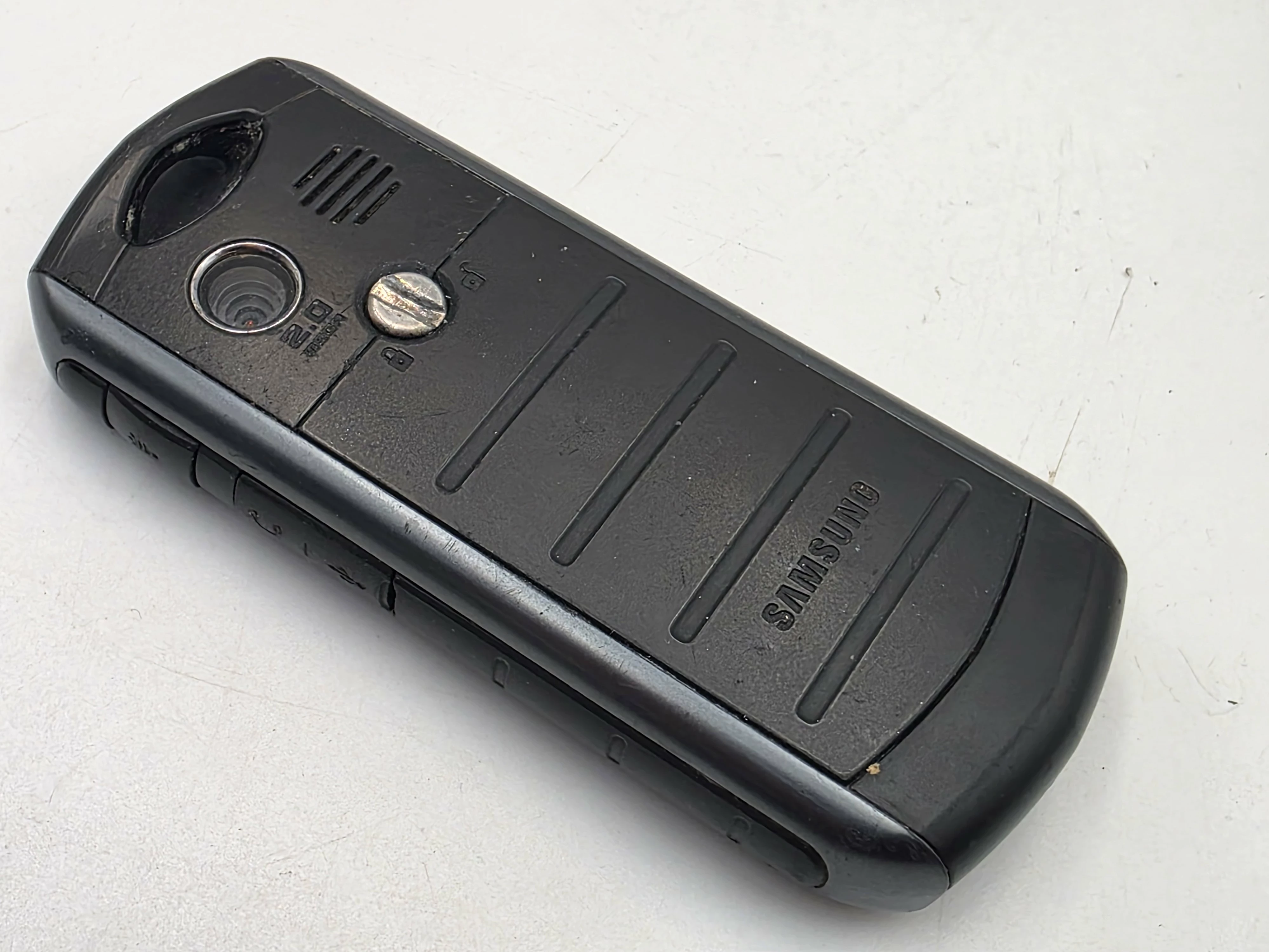 telefon-komorkowy-samsung-gt-b2710-solid-opis-typ-202685-212933