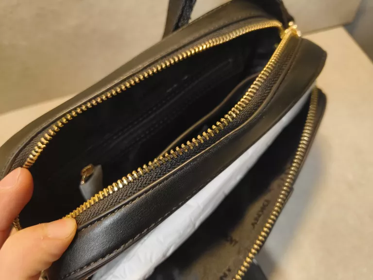 TOREBKA KOPERTÓWKA DKNY CZARNA R42EZE91