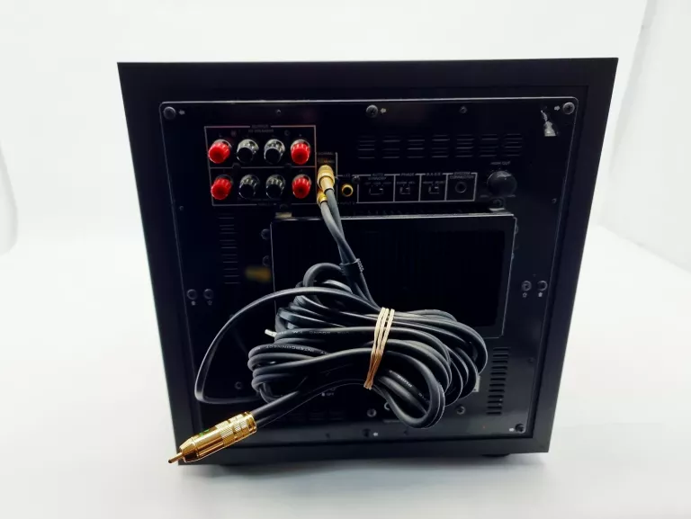 subwoofer-yamaha-ns-sw300-aktywny-250w-czarny-model-ns-sw300