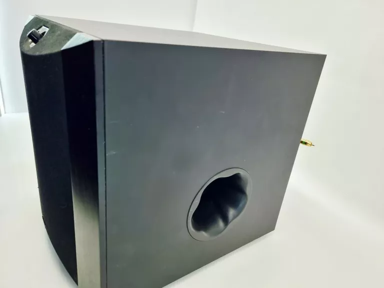 subwoofer-yamaha-ns-sw300-aktywny-250w-czarny-moc-znamionowa-rms-250